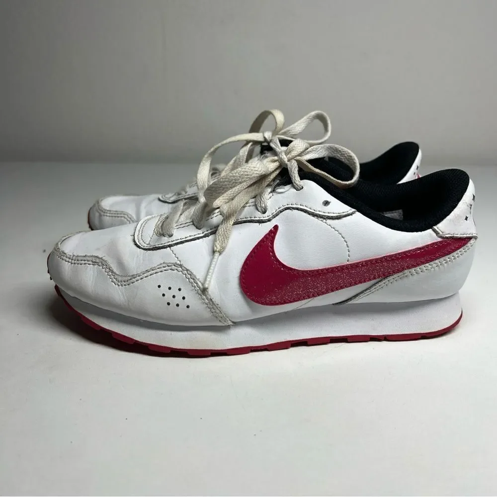 Nike MD Valiant SE Big Kids' Running Shoes DC9307-100 Size 5,5Y White Pink